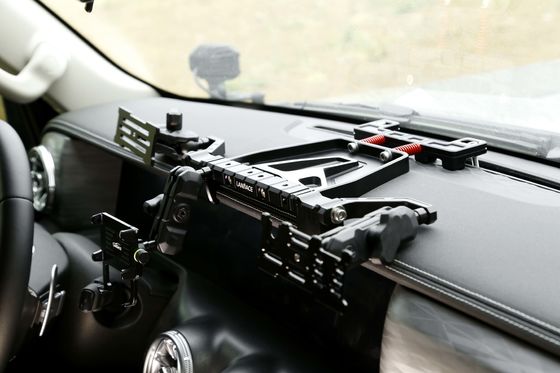Đen nhôm hợp kim trung tâm bảng điều khiển Bracket điện thoại di động cho GWM của Tank 300