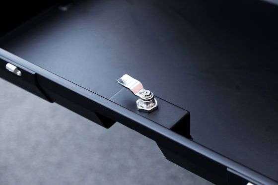 Cài đặt ban đầu Hộp lưu trữ cửa đuôi cho thiết kế kỳ nghỉ bãi biển Jeep Wrangler