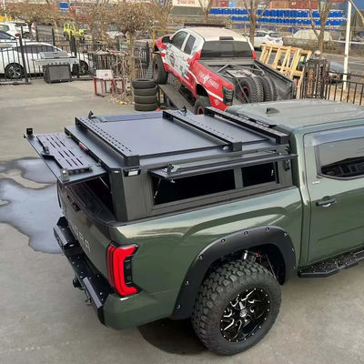 Toyota Tundra Pickup đen phủ giường với thùng xe và cấu trúc nhôm