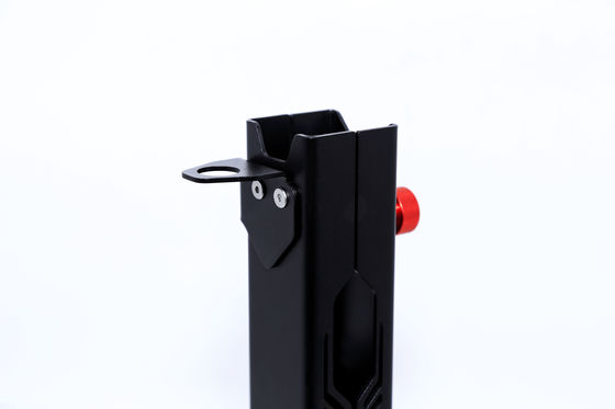 Anodizing kết thúc 4x4 hợp kim nhôm Hitch Mount Flag Bracket for Universal Flagpole