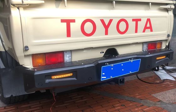 TOYOTA TRUCK LC79 phụ kiện bơm sau màu đen với vật liệu thép và phụ kiện