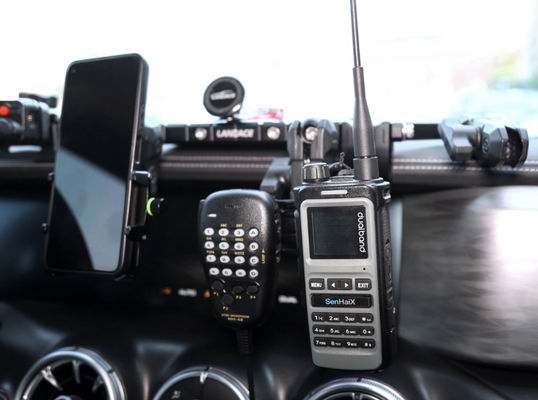 Máy cầm GPS điện thoại di động đa chức năng gắn xe rất tương thích cho TANK 300