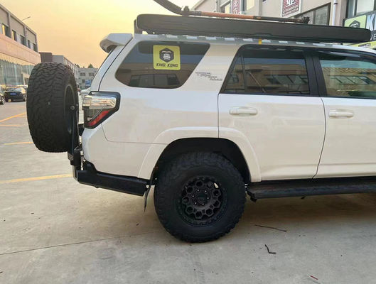 Phân tích Toyota 4Runner bột phủ đệm phía trước với thanh Winch Bull và đệm phía sau