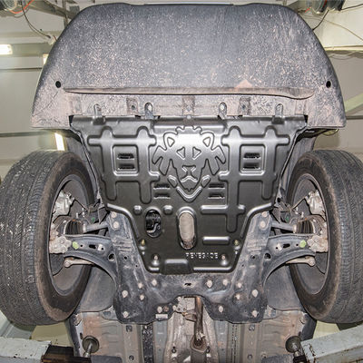 Công nghệ đóng dấu tích hợp tấm trượt cho áo giáp bảo vệ dưới thân Jeep Renegade