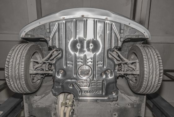 Độ dày tùy chỉnh BMW Car Model Skid Plate Engine Guard Plate Underbody Protection