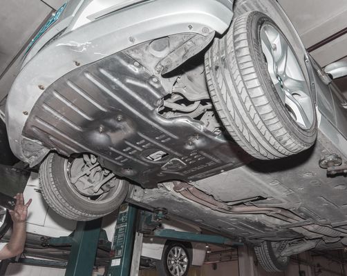 BMW 3-SERIES F31 Sơn trượt hợp kim nhôm Sơn bảo vệ động cơ để tăng cường bảo vệ