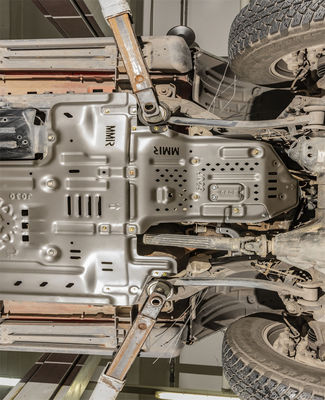 Jeep Wrangler Underbody Shield 3D Skid Plate để bảo vệ khung và hộp số