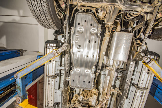 4x4 phụ kiện bên ngoài Toyota FJ Cruiser Chassis Skid Plate bằng thép hợp kim bạc