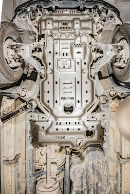 Thiết bị Toyota Prado Bảng bảo vệ dưới thân có thể tùy chỉnh cho tấm dưới động cơ