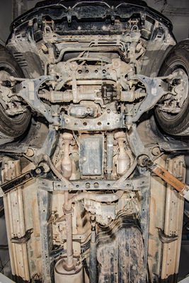 Bảo vệ động cơ Toyota Prado120 của bạn với bảo vệ khung gầm dễ cài đặt và bảo vệ bùn