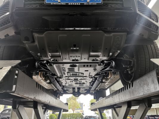Hợp kim nhôm Mercedes G500 Chassis Guard Engine Skid Plate Easy Bolt-On cài đặt