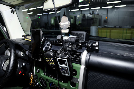 Nhà máy FJ Cruiser trung tâm bàn điều khiển hỗ trợ Flexible Angle Multi-Mount Dash Phone Holder