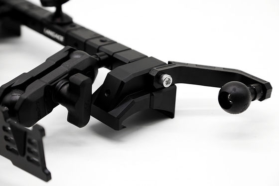 Nhà máy FJ Cruiser trung tâm bàn điều khiển hỗ trợ Flexible Angle Multi-Mount Dash Phone Holder